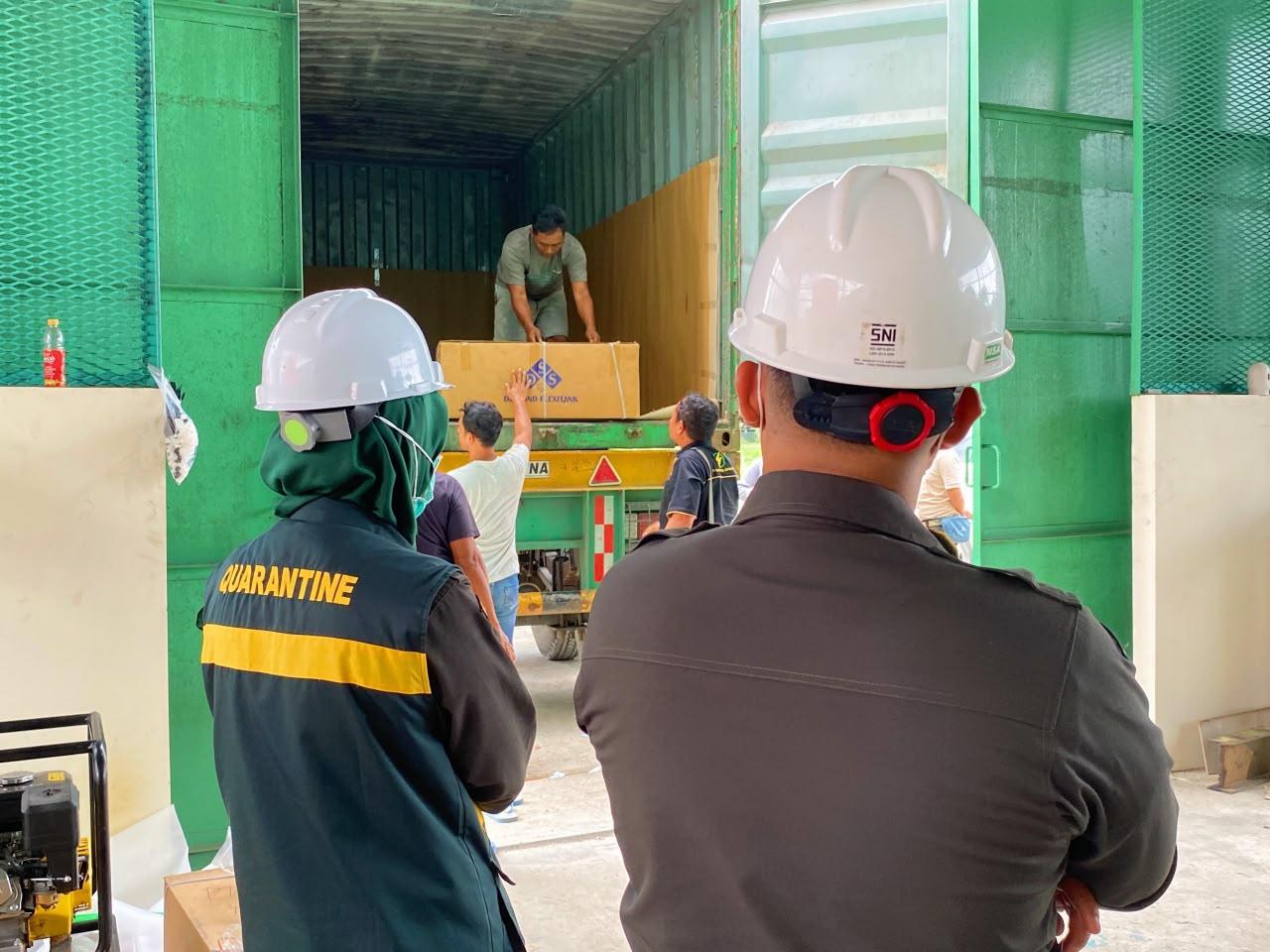 Jaga Biosekuriti, Karantina Papua Tengah Awasi Pengeluaran 604 Ton CPO ke Surabaya