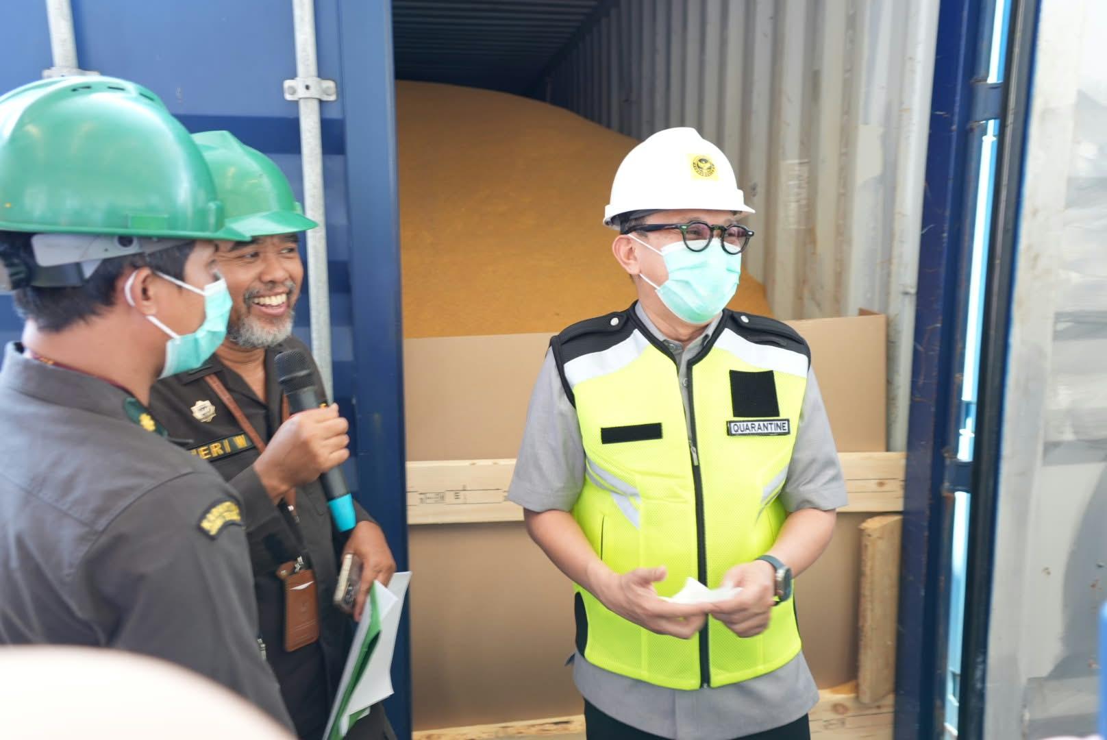 Karding Tinjau Dugaan Sertifikat Karantina Palsu di Tanjung Emas Semarang, Barantin Ancam Suspend Importir